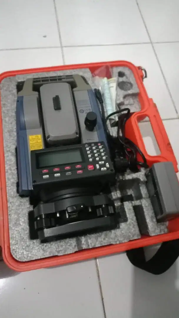 Sokkia im52 total station laser 500 meter