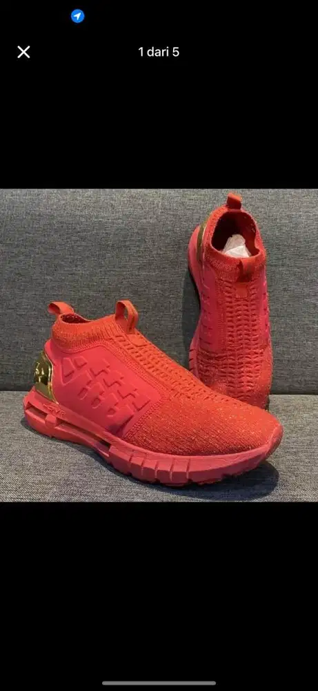 Sepatu under armour merah 42,5 singapore
