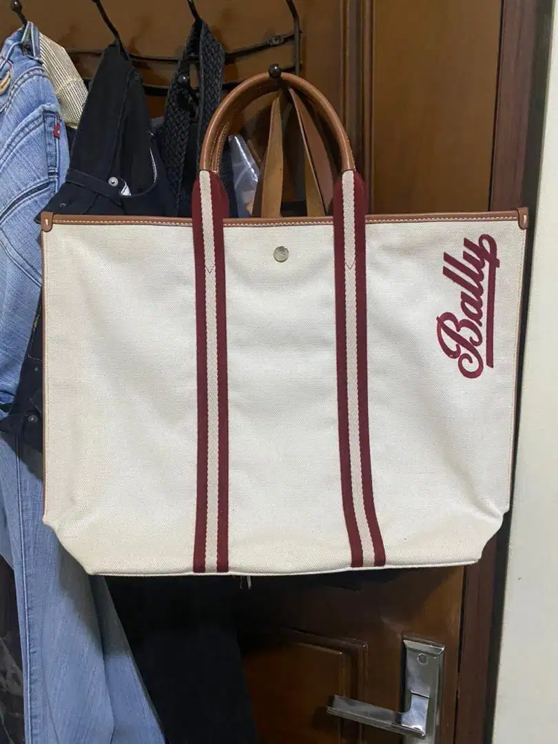 tas women bally