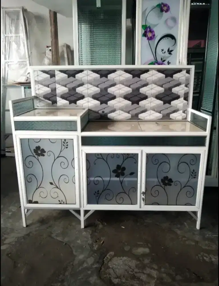 Meja kompor dan rak piring kokoh praktis