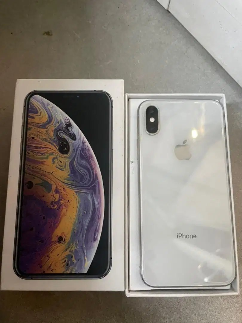 Iphone xs 64gb silver all operator