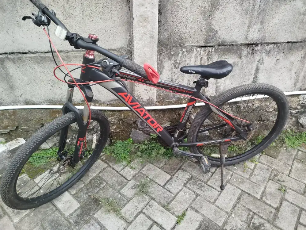 Dijual sepeda merk aviator jarang pakai 700 rb nett