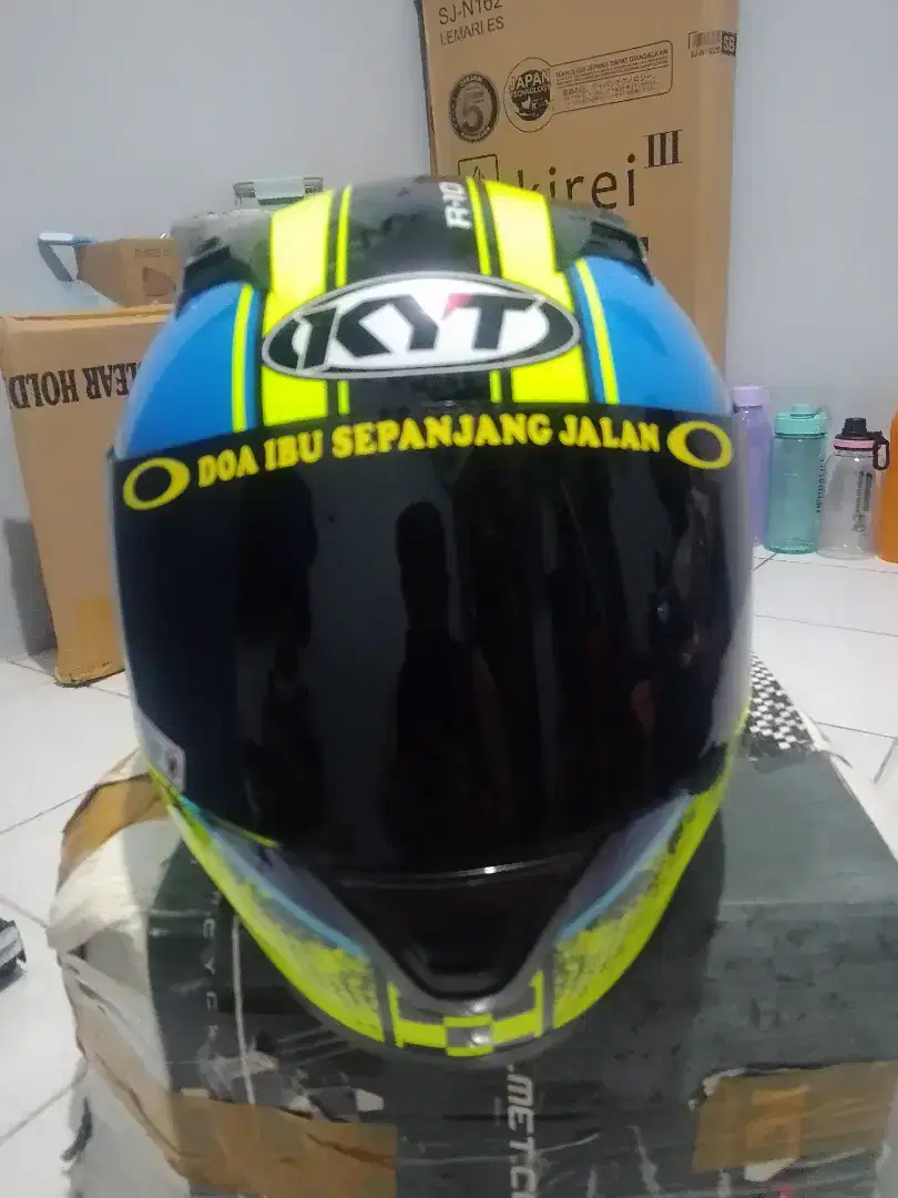 Helm Fullface R10 Mulus! Bekas Jarang Pakai - Harga nego