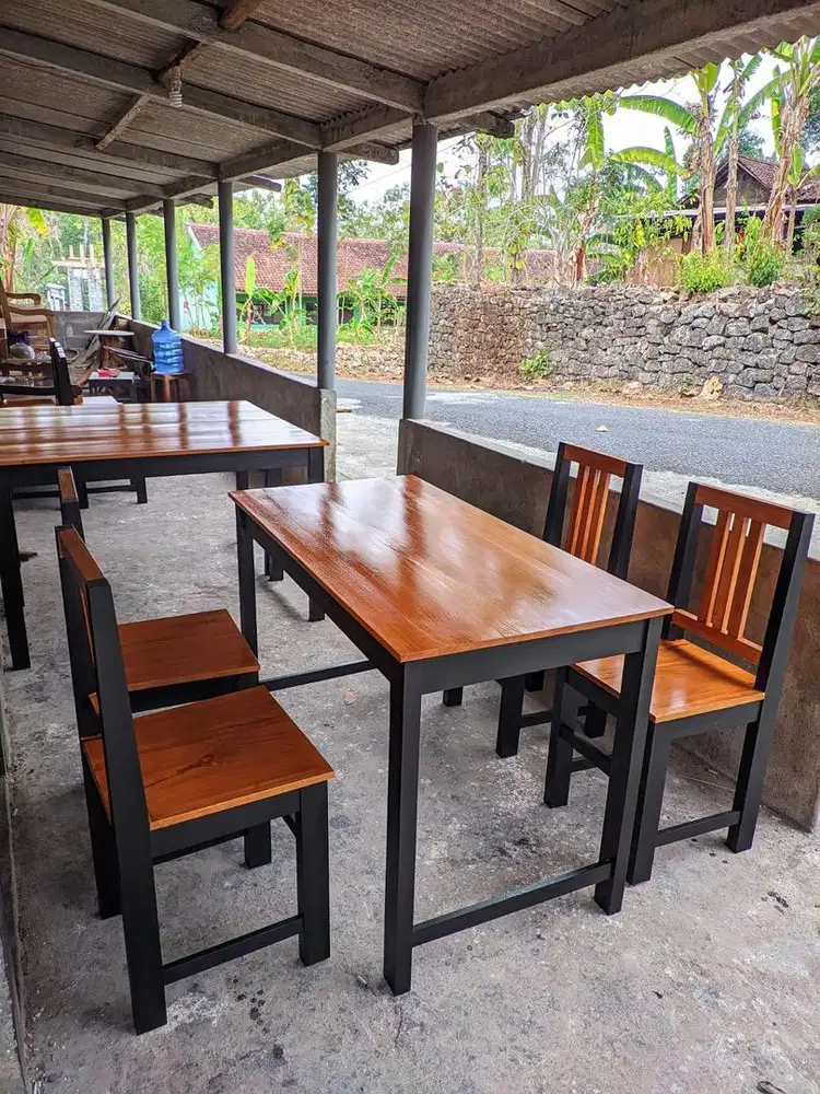 Meja kursi kedai cafe