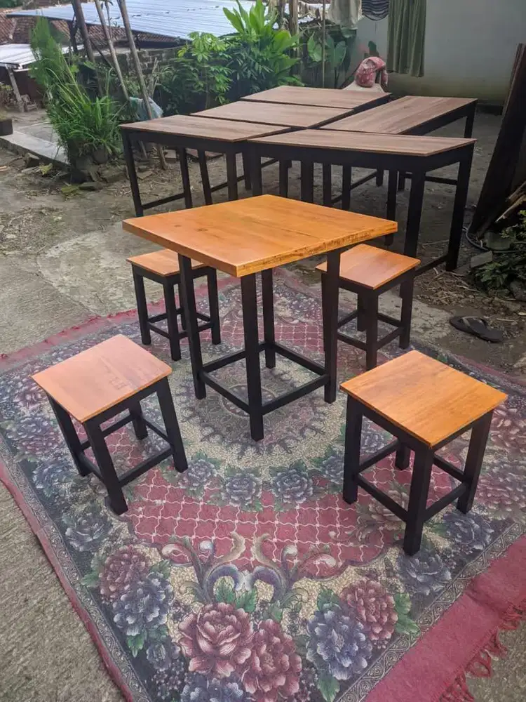 Meja kursi kedai makan