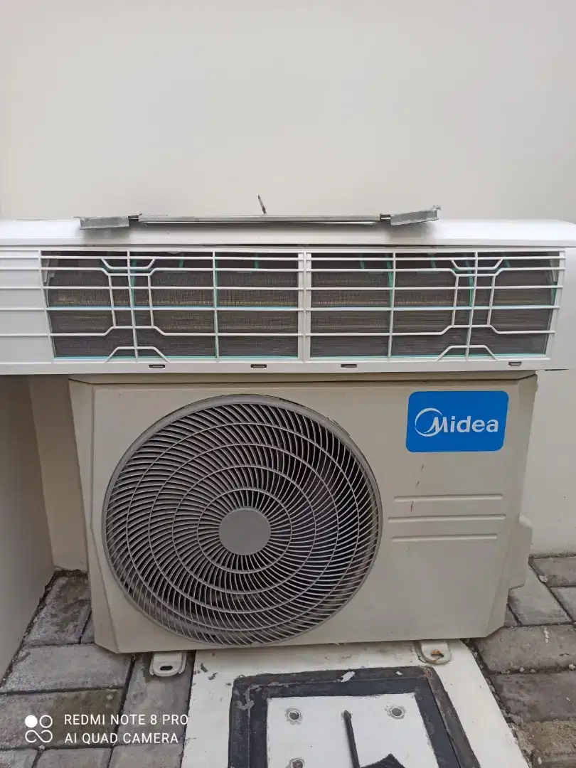 Ac split midea 2 pk masih bagus