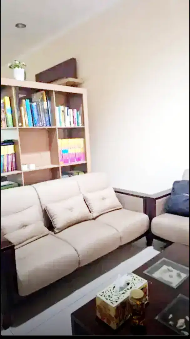 Di Sewakan Di Batununggal Cluster  2 Lantai Full Furnished