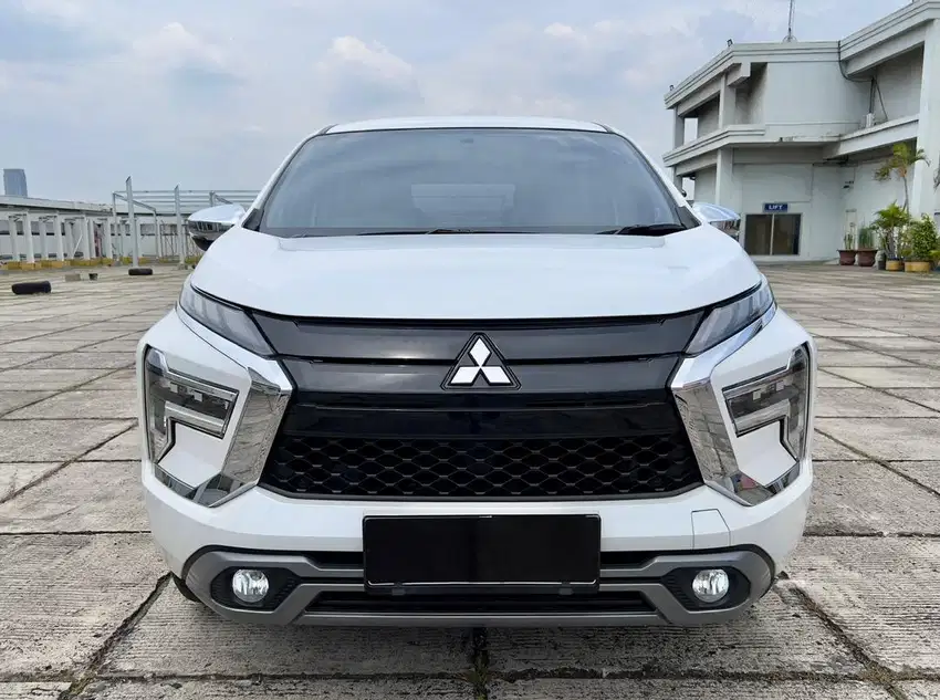 DP 15JT [LOW KM 25.000] MITSUBISHI XPANDER ULTIMATE 2022 PUTIH TT 2023
