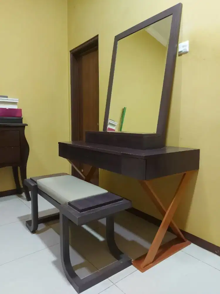 Meja Rias Set - Kaca Besar