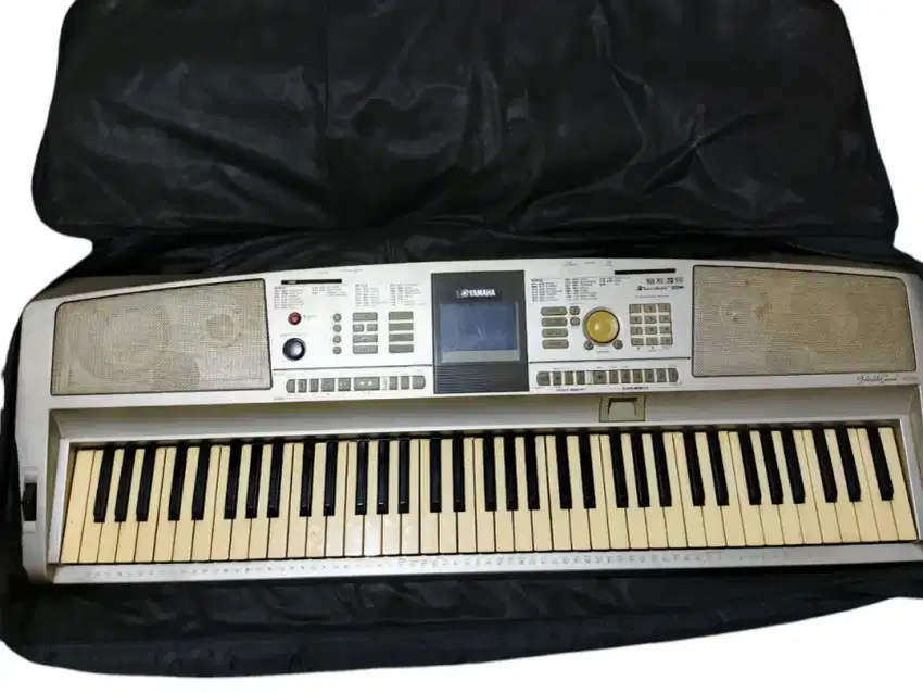 Yamaha DGX 305 Portable Grand Dan Softcase