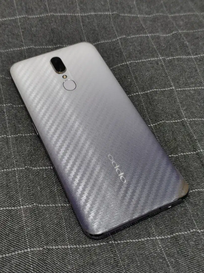 OPPO F11 4/128GB SEGEL NORMAL JAYA TINGGAL PAKAI HP SAJA