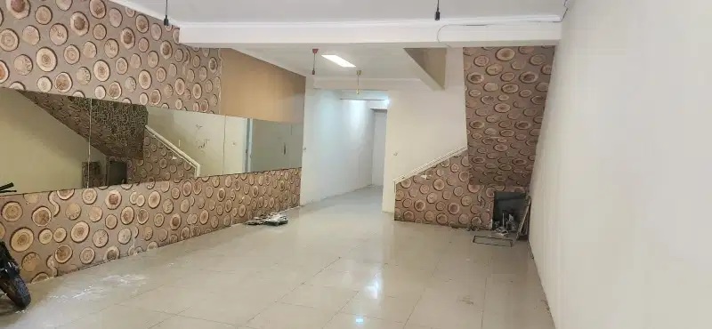 Ruko danau Sunter Utara hadap jalan raya
