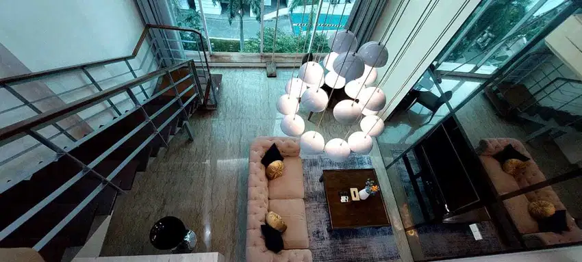 Apt 3 BR 2 Lantai Duplex, Mewah. Mega Kuningan