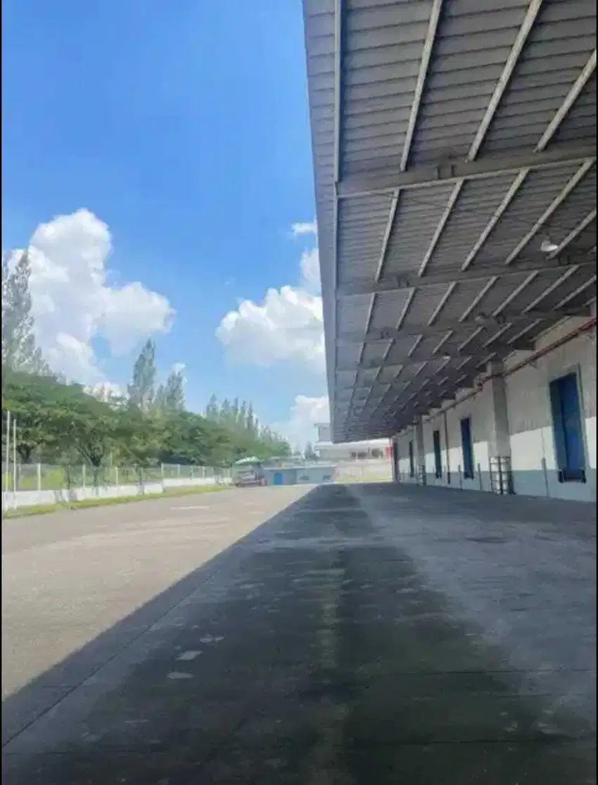 Gudang Loading Dock Delta Silicon Cikarang