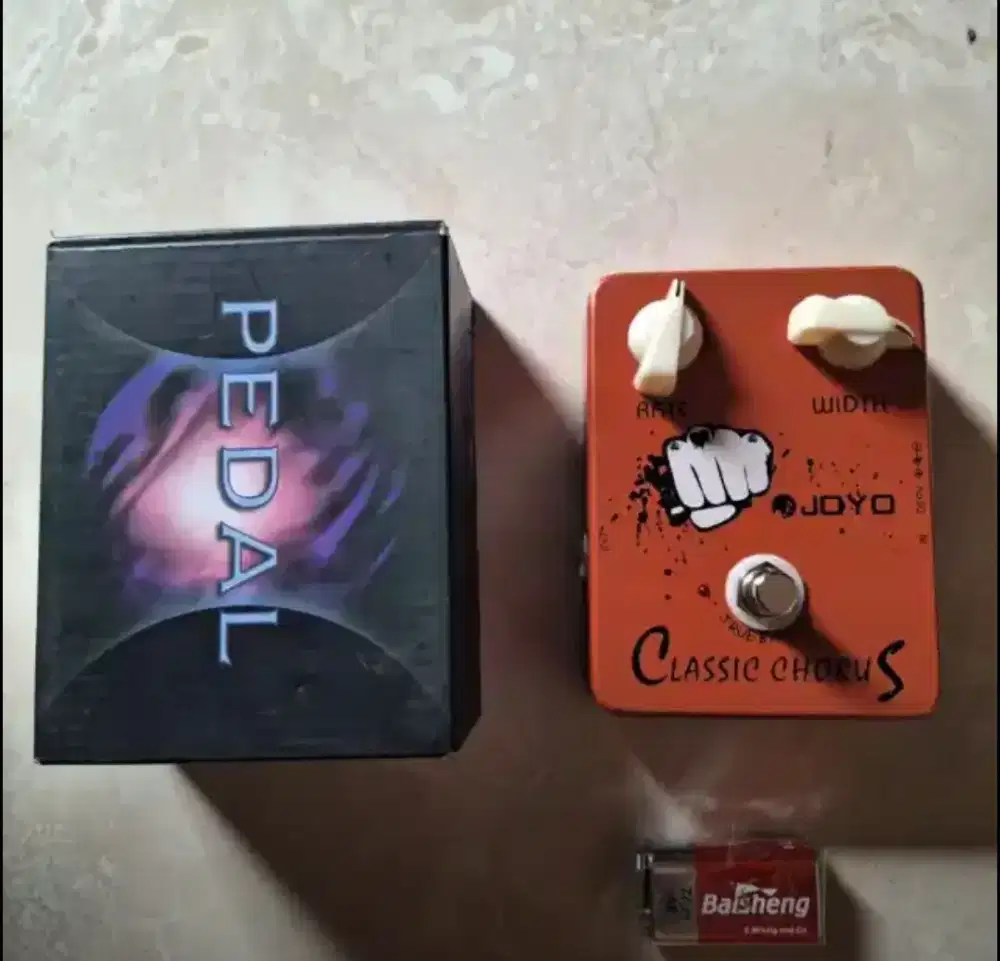 Efek gitar classic chorus joyo