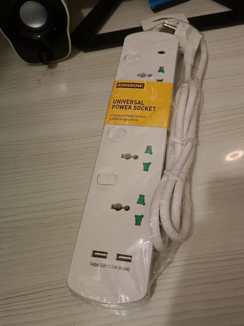 Krisbow Stop Kontak 4 Soket Universal Dengan 2 USB 100% Baru Segel Gan