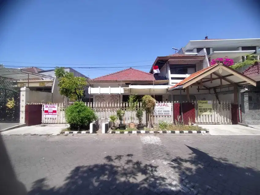 Jual Rumah SiapHuni, bisa untuk kos2an dan kantor, lokasi strategis