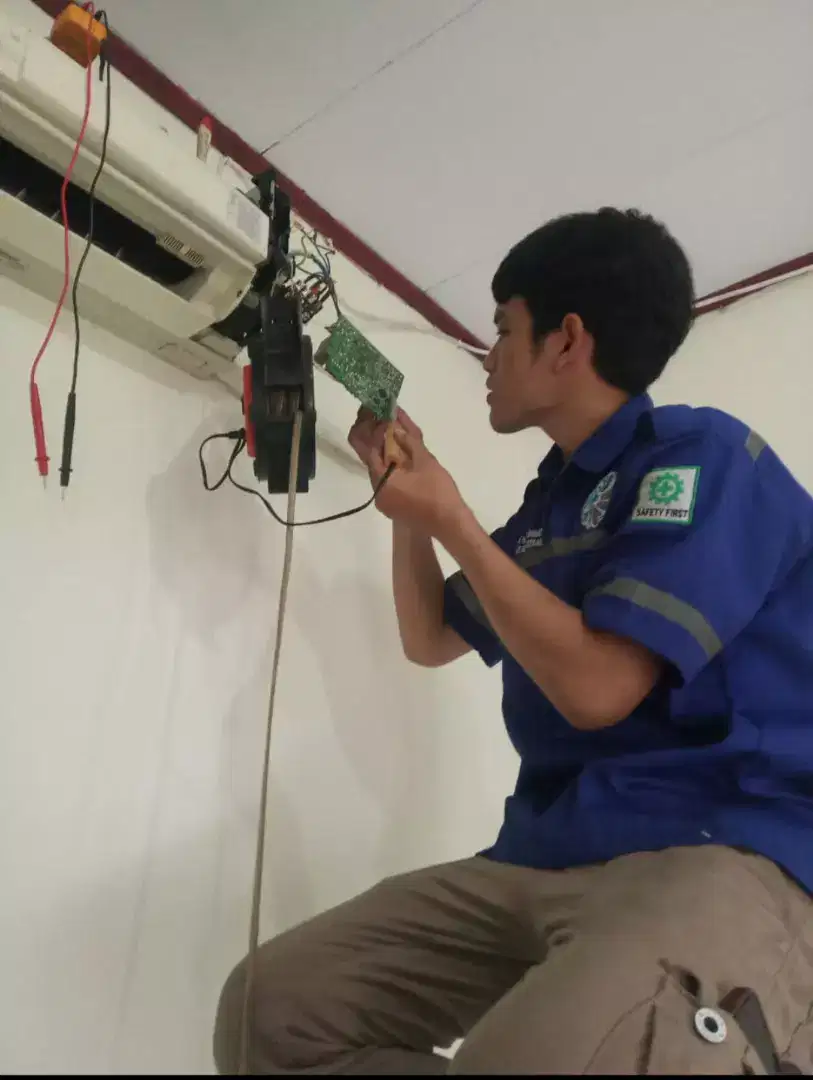 Perbaikan ac error,ac bocor,ac tidak dingin, bongkar pasang ac