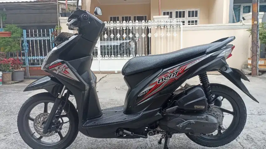 Honda beat esp tahun 2015.