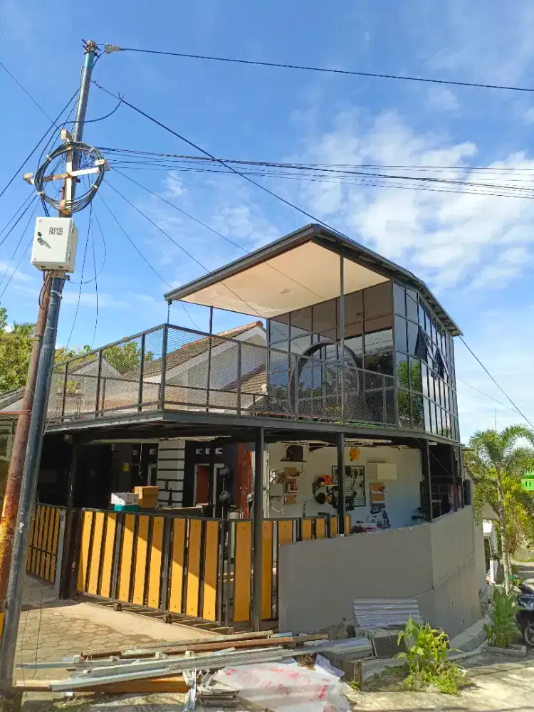 Mezzanine mezanin outdoor lantai 2 tambahan balkon partisi kaca