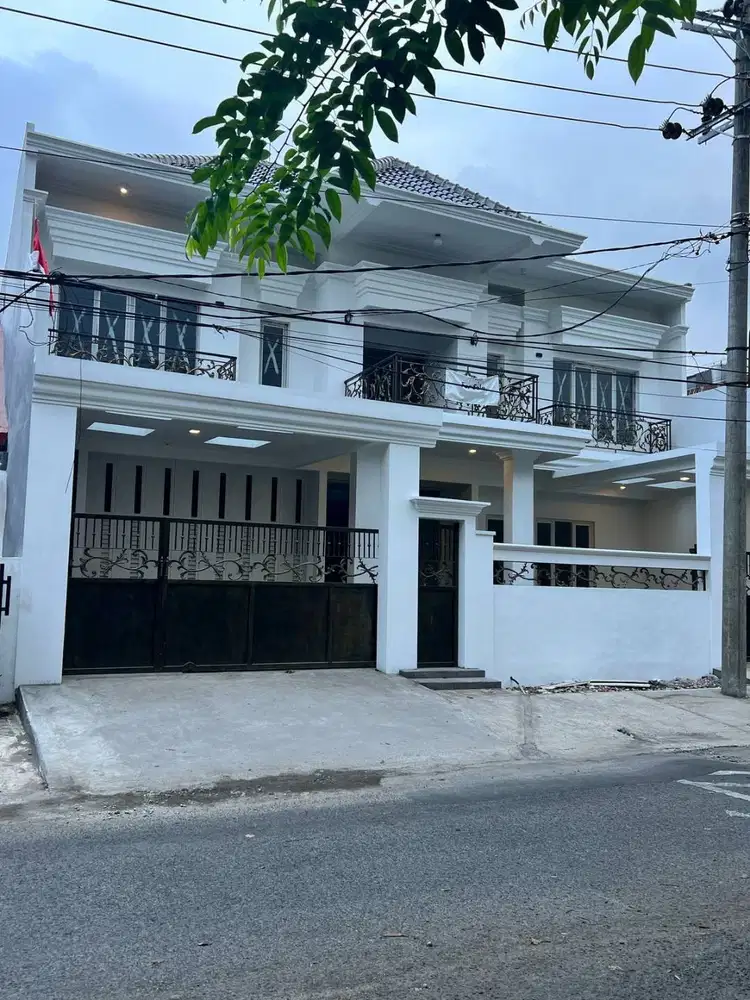 Dijual Rumah Jemur Andayani Siap Huni 3 Lantai Row Jalan Lebar