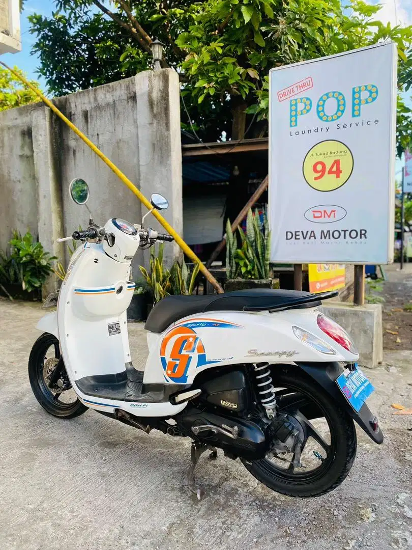 Scoopy putih dp 500 deva motor