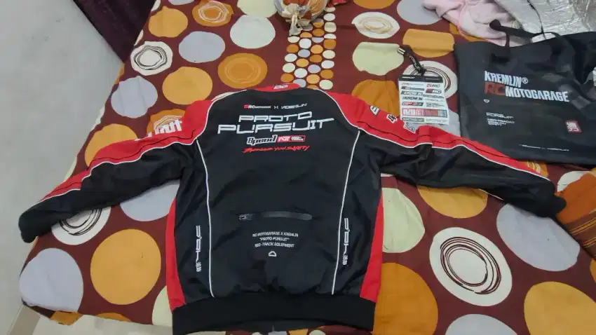 Jaket motor Kremlin