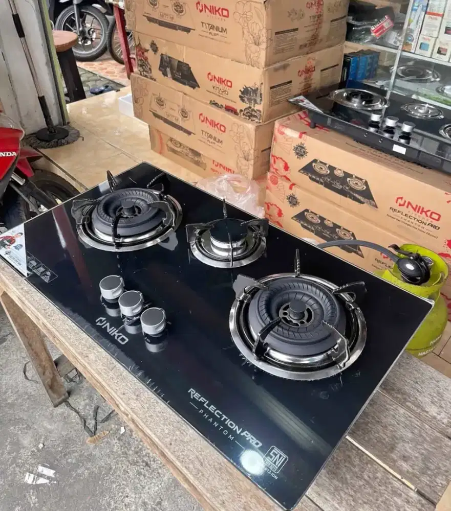 Niko black phantom kompor gas kaca tanam 3 tunggku bisa duduk juga