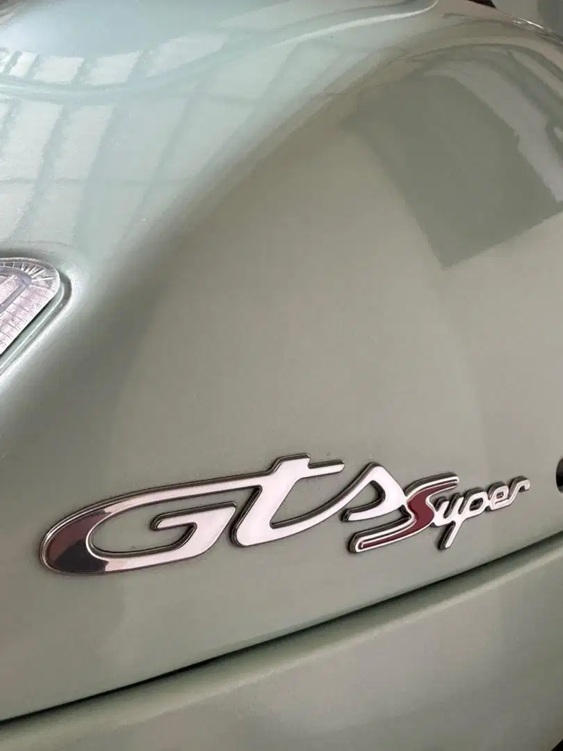 Vespa GTS 150 iget ABS tahun 2022 Green relax