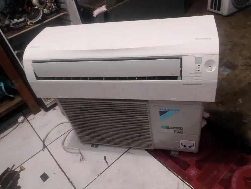 AC second Daikin inverter 1pk ONLY