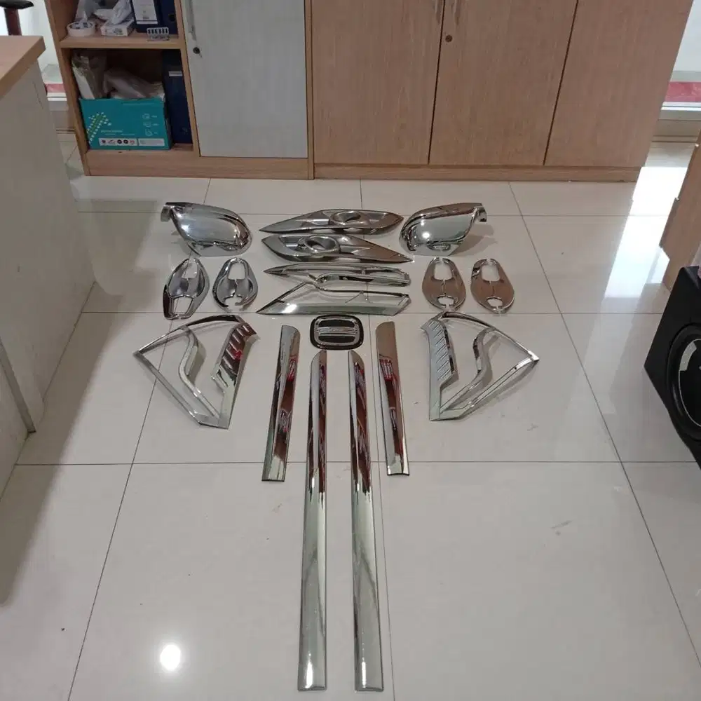 1Set Aksesoris Body Chrome Honda CR-V Gen 4 2012 - 2016