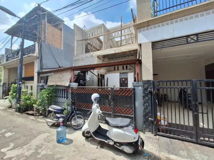 vespa lx 125 putih 2024