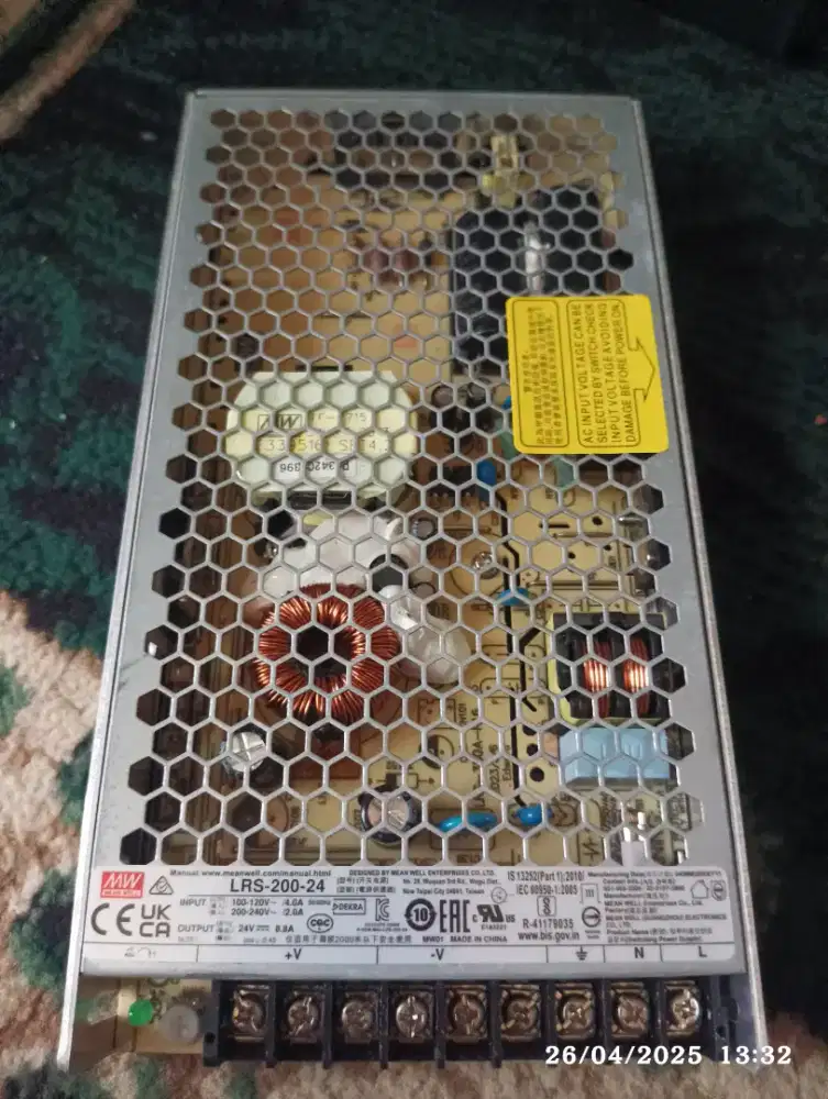 Power supply MEAN WELL
