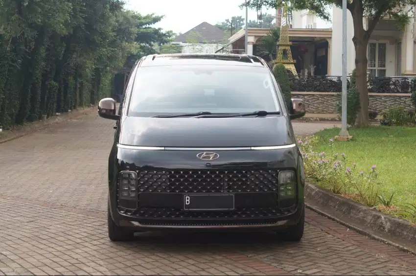 Hyundai Staria Signature 7 Seater NIK 2021 , Beli 2022 Termurah