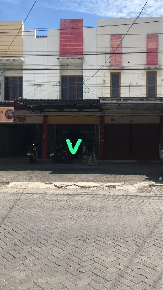 Ruko dua lantai area retail comercial di tlogosari semarang
