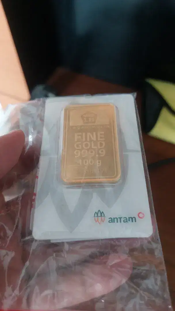 Logam mulia Antam 100g