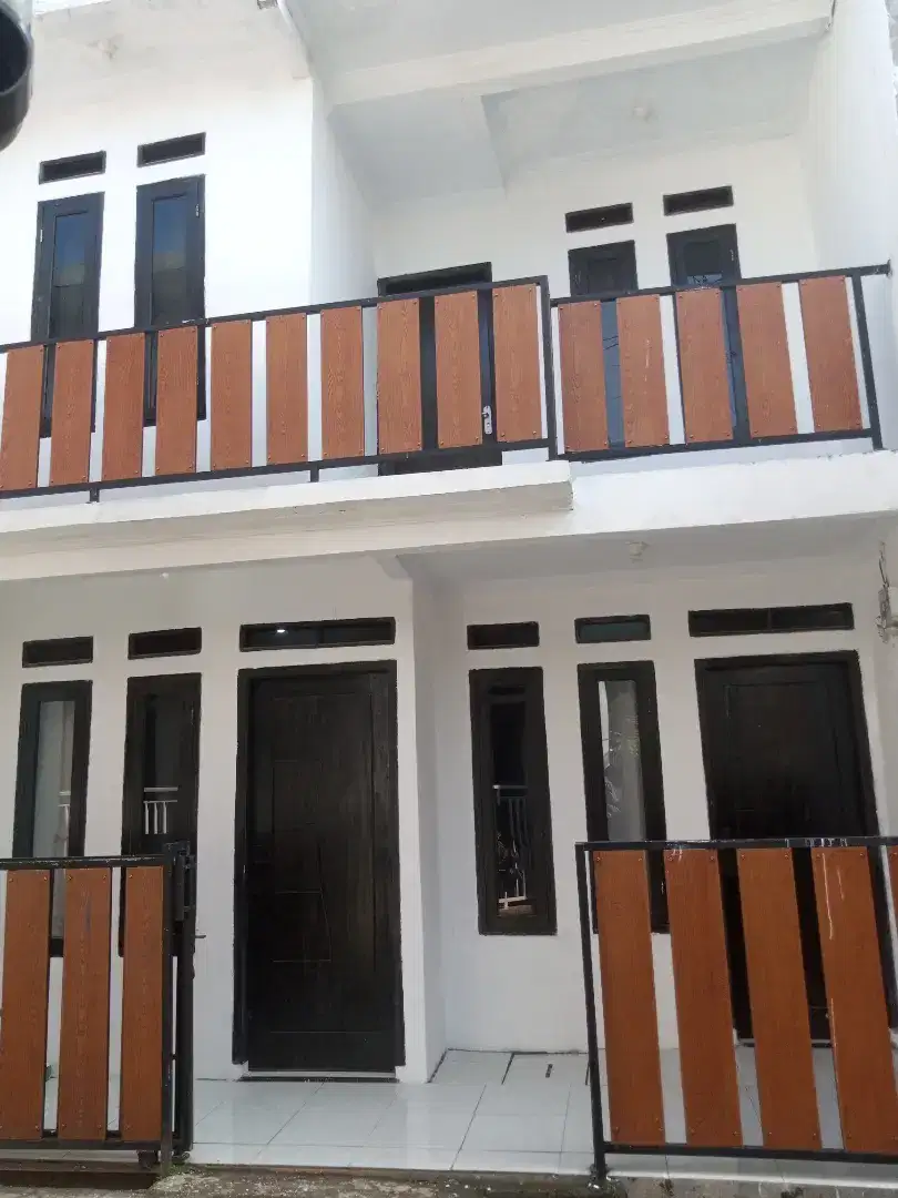 Jual Rumah 2 lantai dan rooftop (SHM) (Dekat Stasiun Citayam & B.Gede)