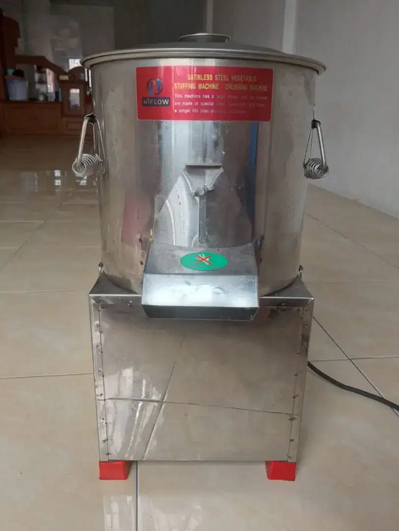 Mesin gilingan daging dan lainnya, manatau ada yang butuh