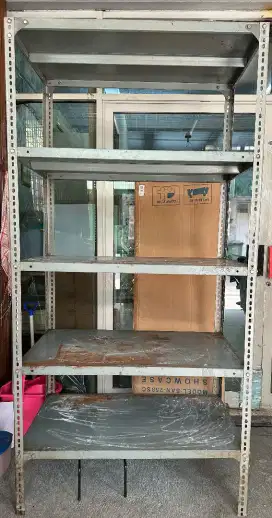 Rak besi 5 tingkat
