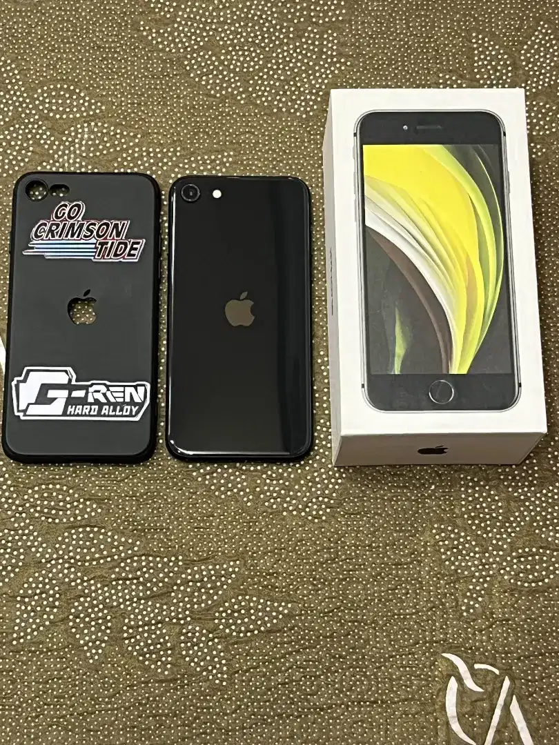 Second iphone se 2020 128gb inter all operator mulus lengkap