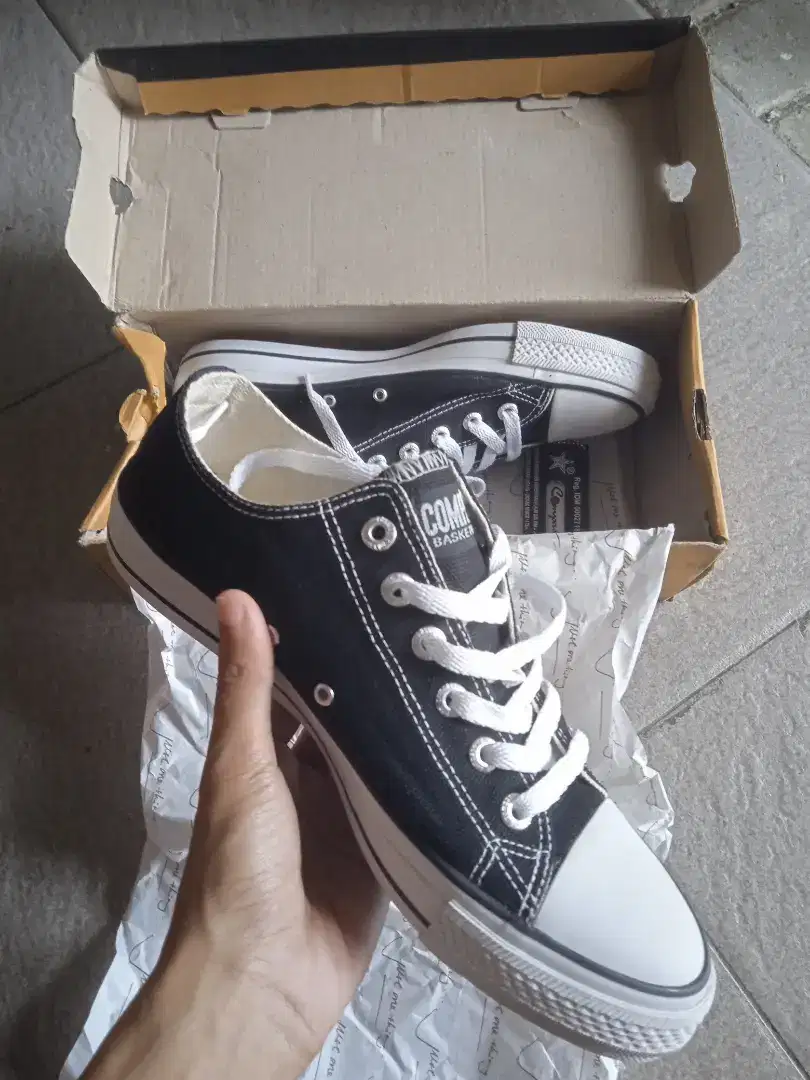 Sepatu Baru Size 42