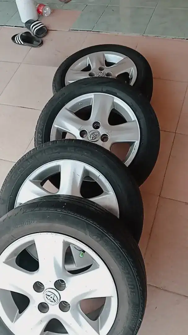 Ring 15 Velg OEM Yaris Cocok untuk Sigra Ayla Calya pcd 4x100
