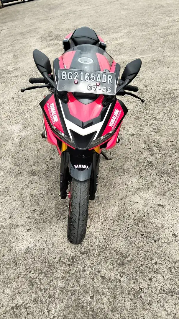 Yamaha R15 2021 mulus orisinil jarang pakai cak baru