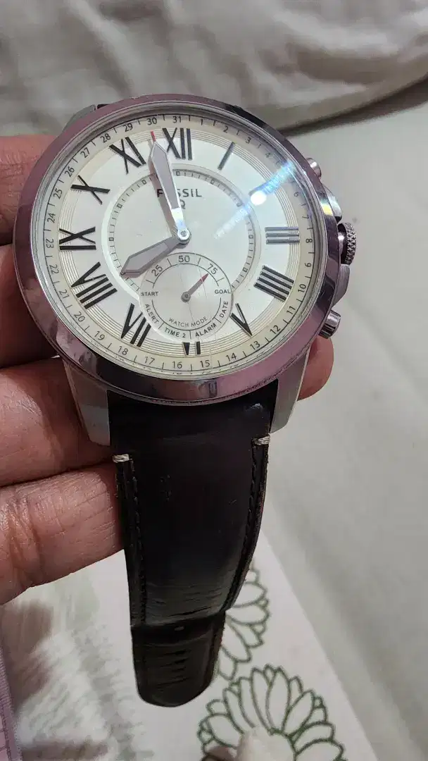 Jam tangan Fossil FTW1118 Hybrid smartwatch