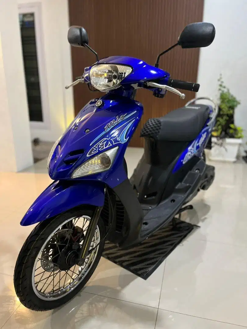 Nonstep biru 2005