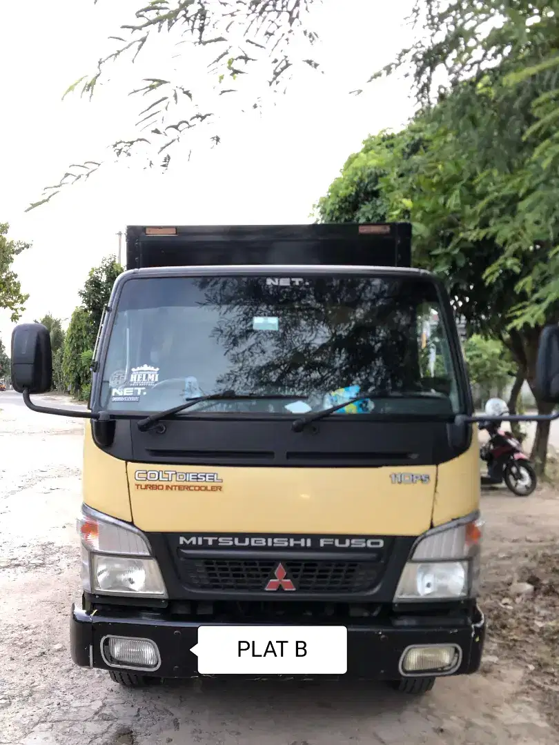 MITSUBISHI COLT DIESEL ( ENGKEL )