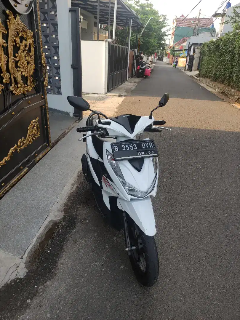 BEAT DULUX PEMAKAIAN ISTRI CUMA ANTER JEMPUT ANAK KM RENDAH