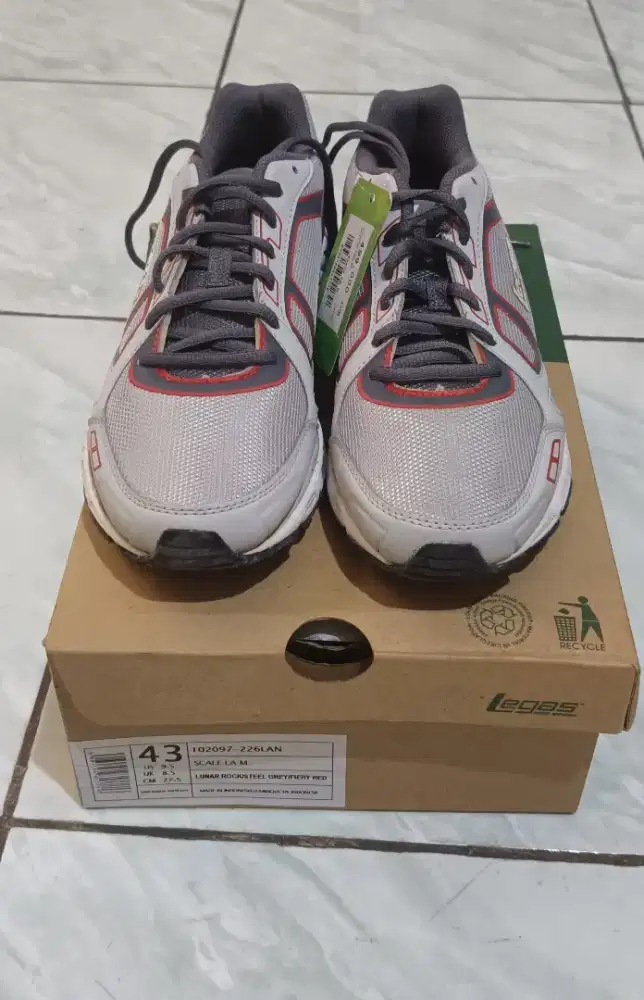 Sepatu LEGAS uk 43