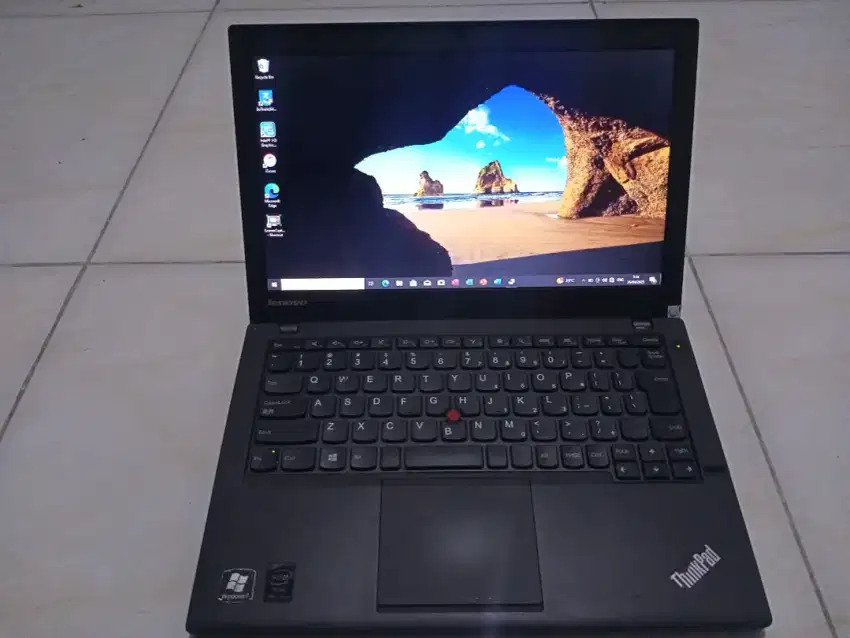 Lenovo thinkpad x240 core i5 no minus ngebut