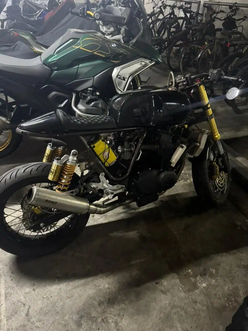 GSX 400 CUSTOM CAFERACER